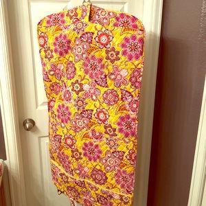 Vera Bradley garmet bag- Bali Gold